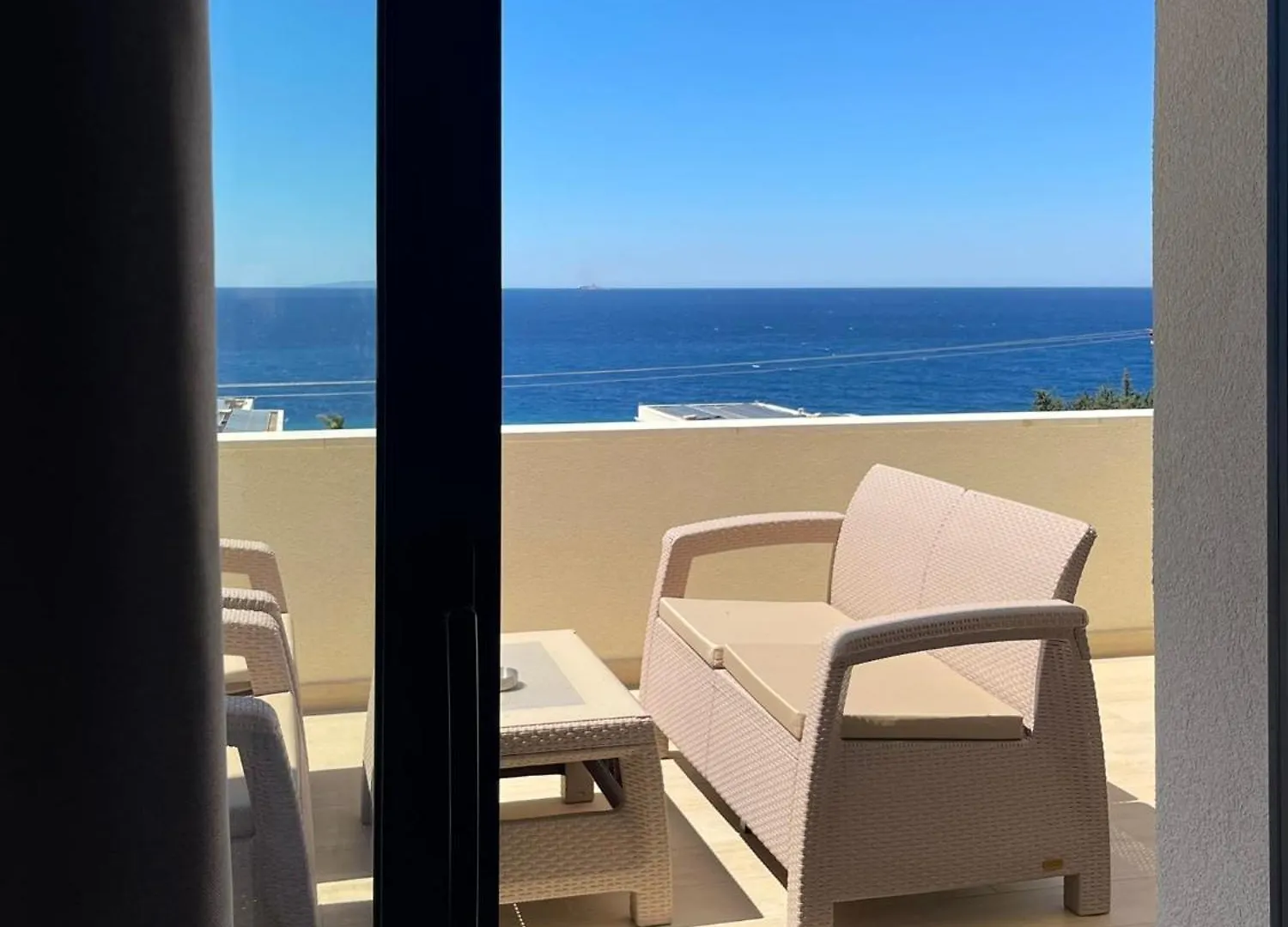 South Villas And Suites Dhërmi 0*,  Albanien